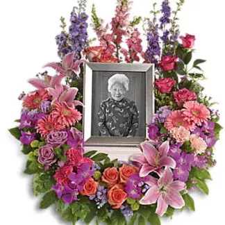 Photo & Urn Tributes